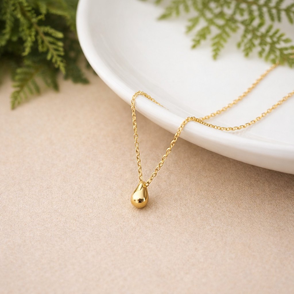 Gilded Dew Necklace