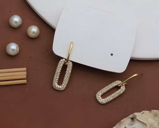 Solene Spark – Geometric Drop Earrings